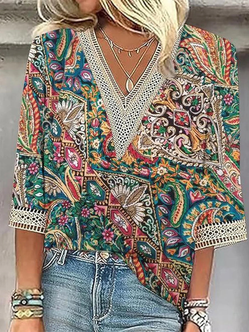 Spacial V-Neck 3/4 Sleeve Blouse